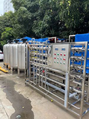 Buon prezzo Sistema industriale di depurazione dell'acqua per osmosi inversa con tasso di rigetto del sale del 98% in linea