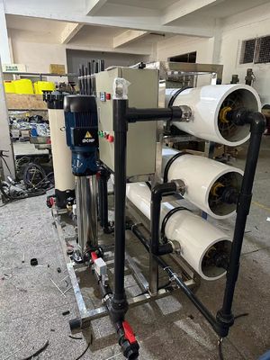 Buon prezzo 50-75% sistema di riavvicinamento dell'acqua salmastra con capacità di 100-1000 m3/giorno in linea