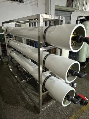 Buon prezzo Filtrazione dell'acqua per osmosi inversa commerciale 6 m3/h 120 m3 al giorno in linea