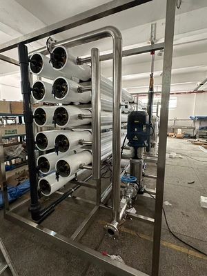 Buon prezzo Sistema di depurazione dell'acqua RO industriale tasso di recupero del 50%-65% per l'acqua potabile in linea