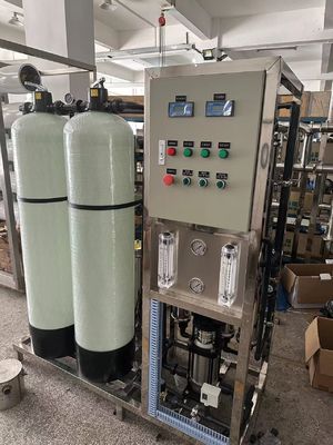 Buon prezzo Sistema di osmosi inversa di sorgente idrica municipale 10-50 M3/ora 5-7 fasi Trattamento idrico RO commerciale in linea