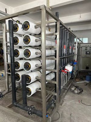 Buon prezzo Sistema RO di depurazione dell'acqua municipale a controllo automatico con rigetto di sale del 98% in linea