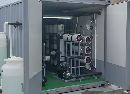 Buon prezzo Sistema di filtraggio ad osmosi inversa di acqua salata / acqua salata 15-65kw in linea